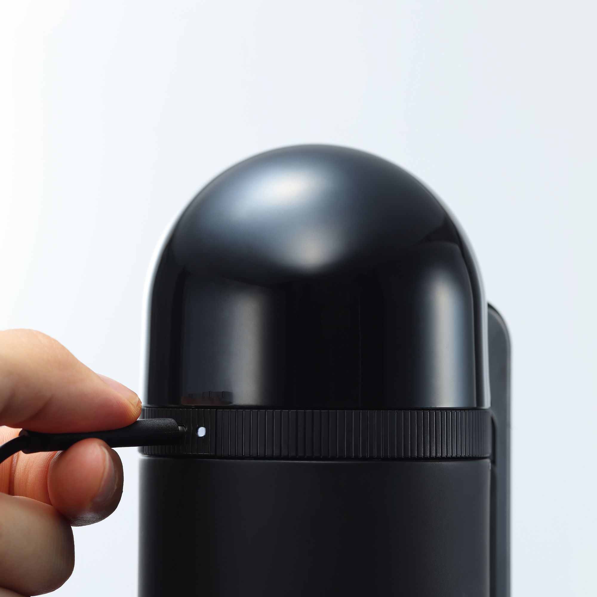 TENGA - VACUUM MAX CONTROLLER II – Afbeelding 5 Oplaadbaar met USB-kabel