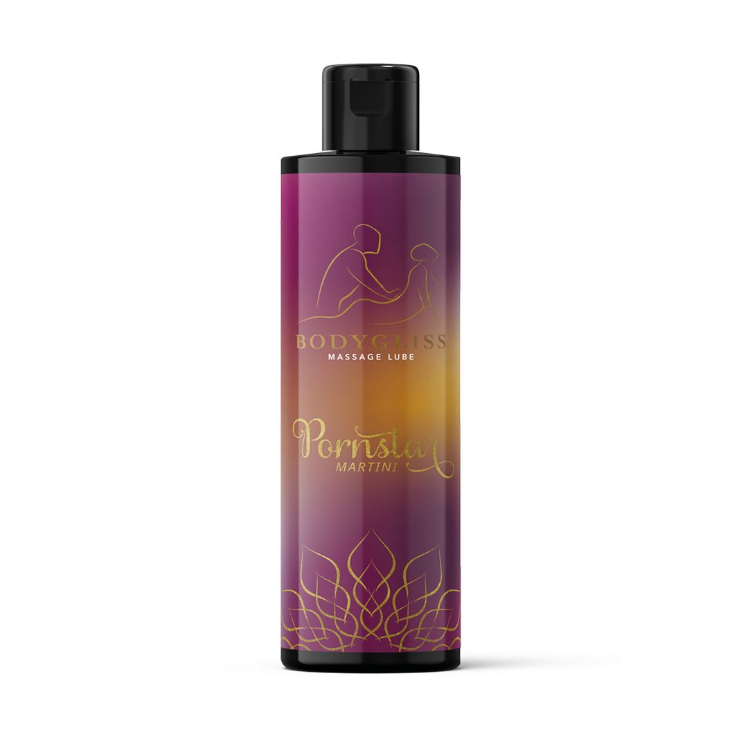BODYGLISS MASSAGE OLIE EN GLIJMIDDEL IN 1 PORNSTAR MARTINI – Afbeelding 2 geurend als een tropische cocktail! Laat je meevoeren door het exotische aroma dat je naar een paradijs van passie en plezier transporteert. Perfect om de vlammen van verlangen bij je partner aan te wakkeren.
