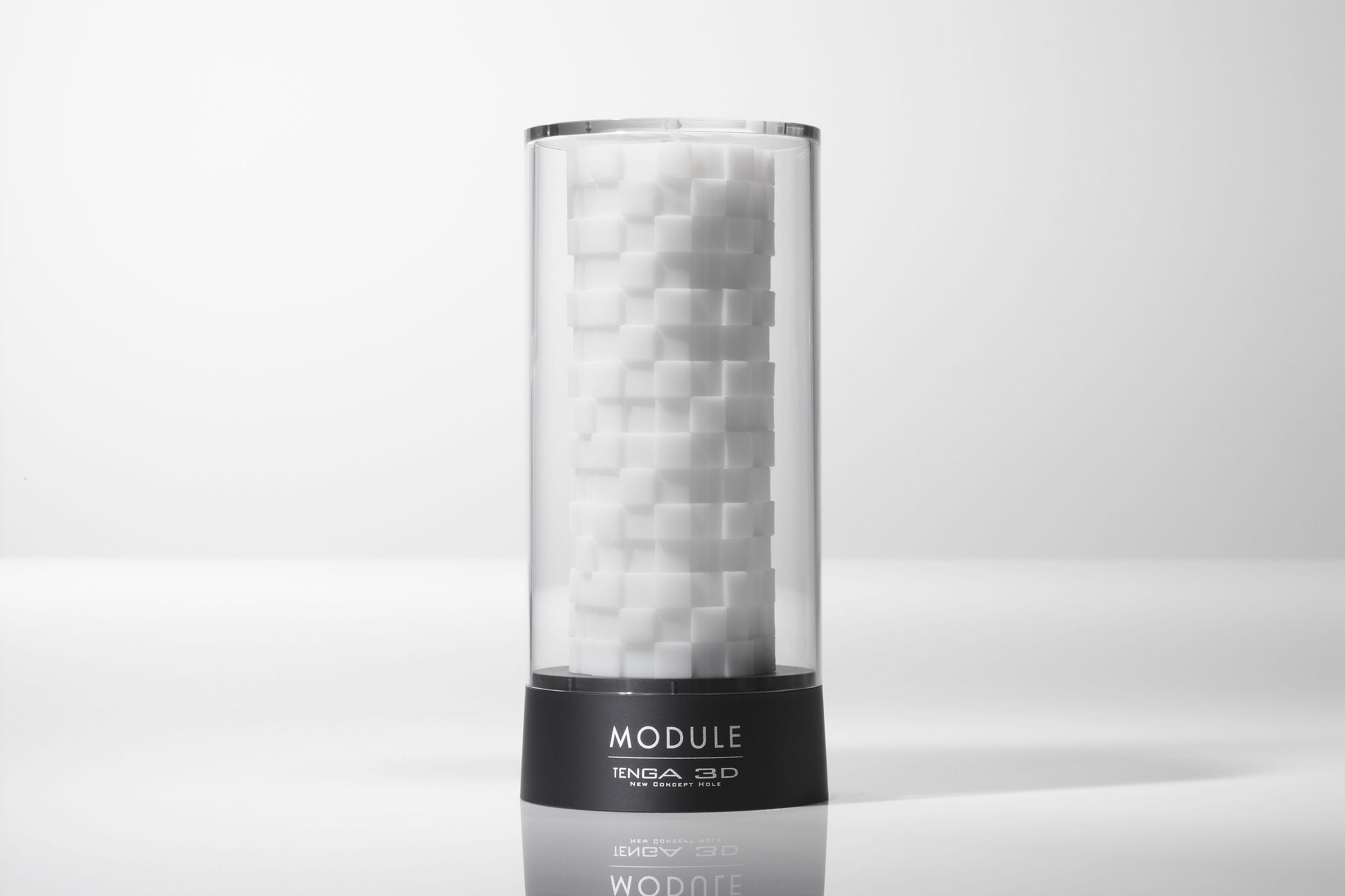 TENGA – 3D MODULE MASTURBATOR SLEEVE – Afbeelding 1 Intense stimulatie door verhoogde en verzonken blokken