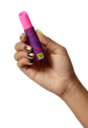 Deze charmante en discrete lippenstift vibrator is ontworpen voor clitorale stimulatie met behulp van luchtdruk
